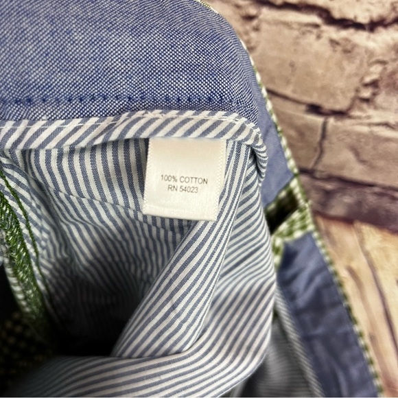 Banana Republic Green Check Flat Front Chino Shorts - Picture 8 of 8